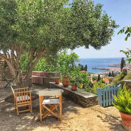 Διαμέρισμα The Walnut Tree - Cycladic Getaway With Sea Views By Explore Andros