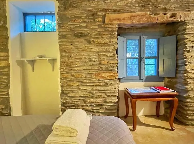 The Walnut Tree - Cycladic Getaway By Explore Andros Lámira